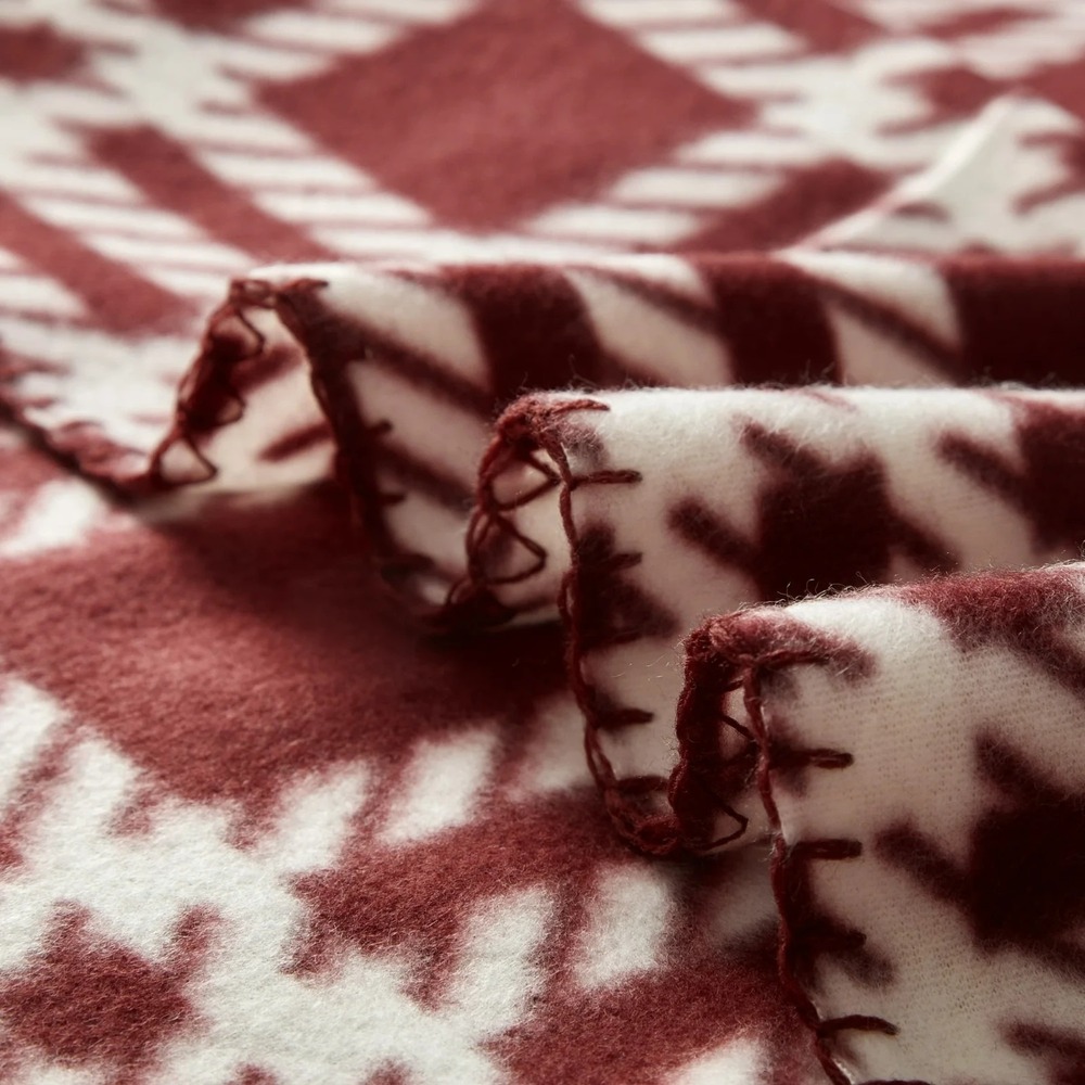 Mainstays Red Plaid Fleece Throw Blanket‎ Soft Cozy Lightweight